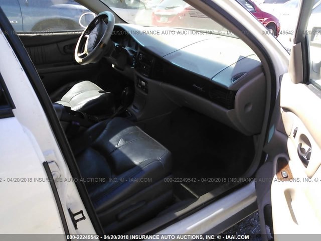 2G4WB55K231161384 - 2003 BUICK REGAL LS 白色 照片 5