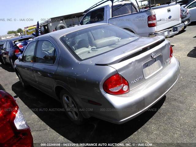 JN1CA31D0YT721722 - 2000 NISSAN MAXIMA GLE/GXE/SE GRAY photo 3