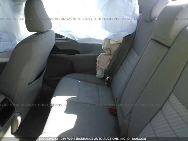 4T1BF1FK4FU096556 - 2015 TOYOTA CAMRY LE/XLE/SE/XSE SILVER photo 8