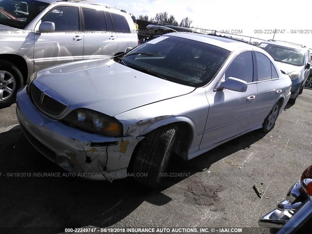 1LNHM87A6YY872020 - 2000 LINCOLN LS SILVER photo 2