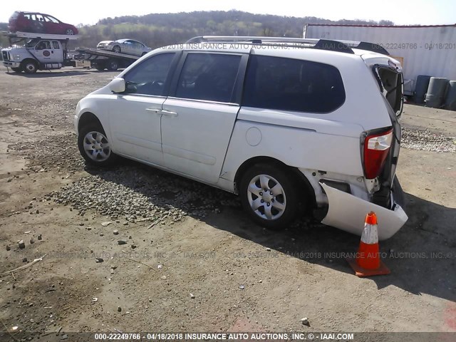 KNDMB233166070870 - 2006 KIA SEDONA EX/LX WHITE photo 3