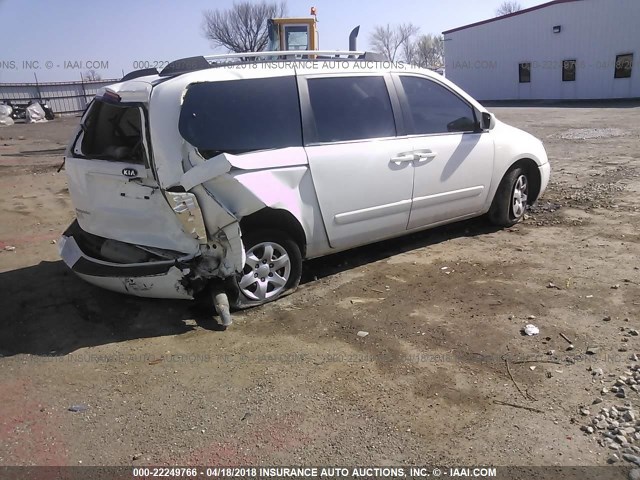 KNDMB233166070870 - 2006 KIA SEDONA EX/LX WHITE photo 4