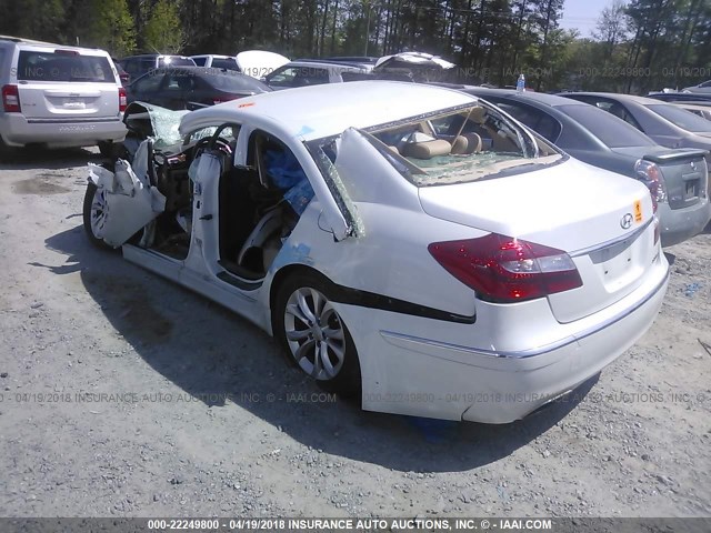 KMHGC4DD1CU153585 - 2012 HYUNDAI GENESIS 3.8L WHITE photo 3