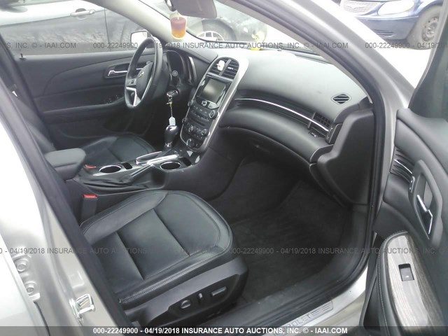 1G11F5SL5FF309663 - 2015 CHEVROLET MALIBU LTZ 银色 照片 5