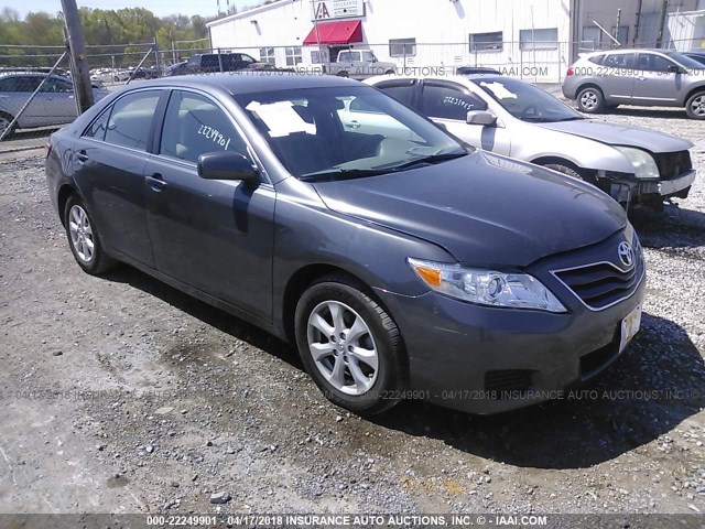 4T1BF3EK4BU675070 - 2011 TOYOTA CAMRY SE/LE/XLE GRAY photo 1