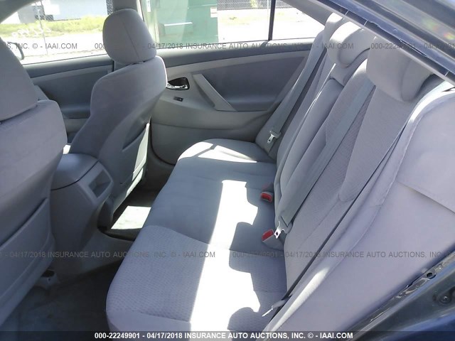4T1BF3EK4BU675070 - 2011 TOYOTA CAMRY SE/LE/XLE GRAY photo 8