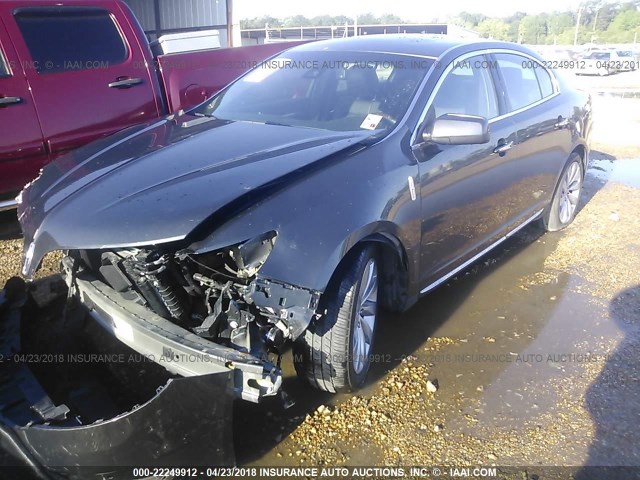 1LNHL9DK1GG601117 - 2016 LINCOLN MKS GRAY photo 2