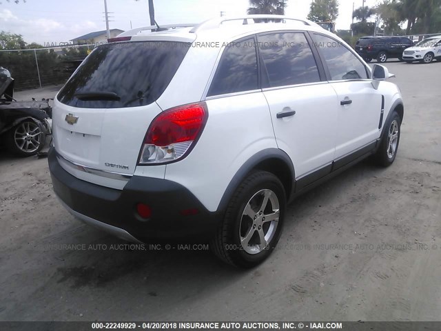 3GNAL2EK2CS570300 - 2012 CHEVROLET CAPTIVA SPORT/LS WHITE photo 4