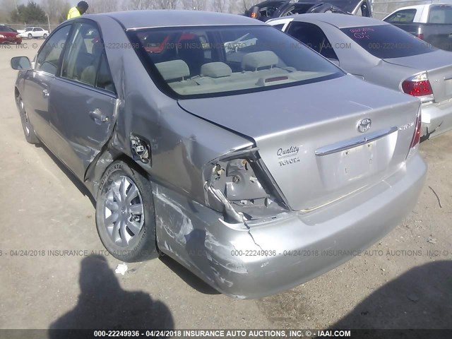 4T1BE32K35U512387 - 2005 TOYOTA CAMRY LE/XLE/SE ვერცხლისფერი ფოტო 3