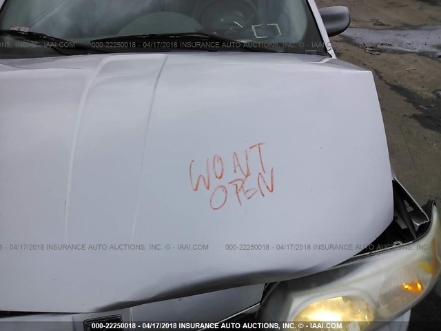 1G8AL52F74Z171608 - 2004 SATURN ION LEVEL 3 SILVER photo 10