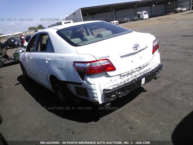 4T1BK46K97U554736 - 2007 TOYOTA CAMRY NEW GENERAT LE/XLE/SE WHITE photo 3