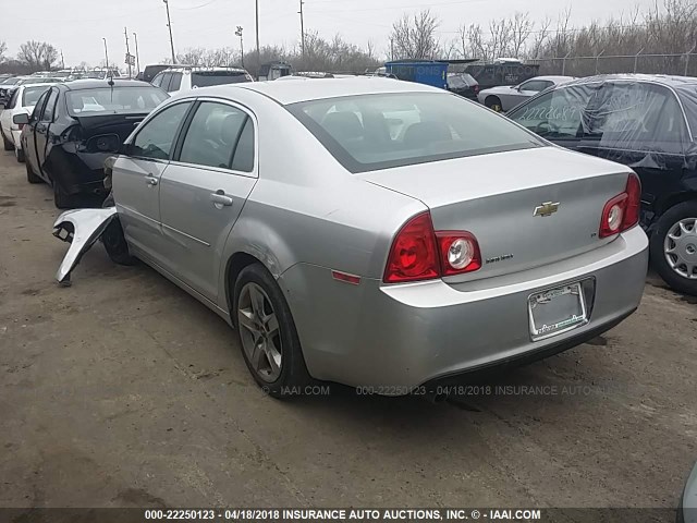 1G1ZH57B694274838 - 2009 CHEVROLET MALIBU 1LT SILVER photo 3