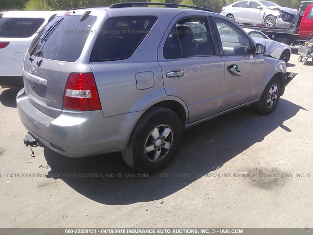 KNDJD735285761300 - 2008 KIA SORENTO EX/LX GRAY photo 4