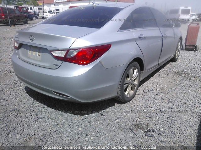 5NPEC4ACXBH135652 - 2011 HYUNDAI SONATA SE/LIMITED SILVER photo 4