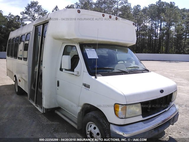 1FDXE45S5YHB98892 - 2000 FORD ECONOLINE E450 SUPER DUTY CUTWY VAN WHITE photo 1