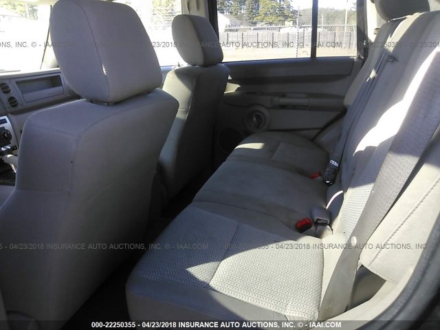 1J8HG48K67C625502 - 2007 JEEP COMMANDER BLACK photo 8