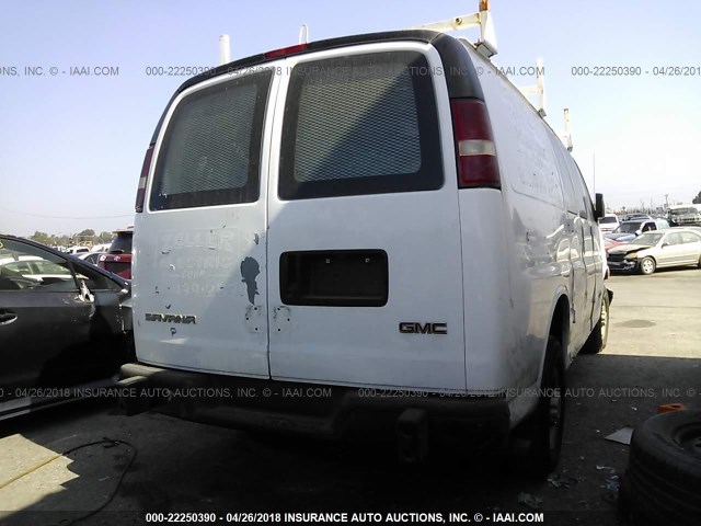 1GTGG25V641900444 - 2004 GMC SAVANA G2500 WHITE photo 4