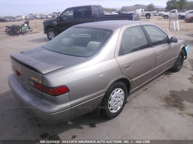 4T1BG22K7XU872026 - 1999 TOYOTA CAMRY CE/LE/XLE ოქროსფერი ფოტო 4