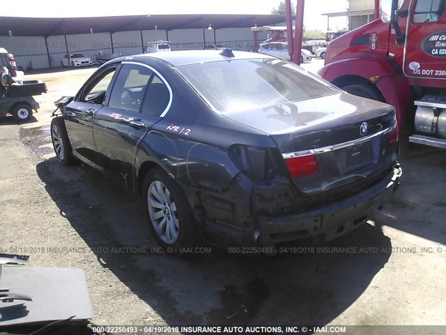 WBAKA8C53BCY36931 - 2011 BMW 750 I BLUE photo 3