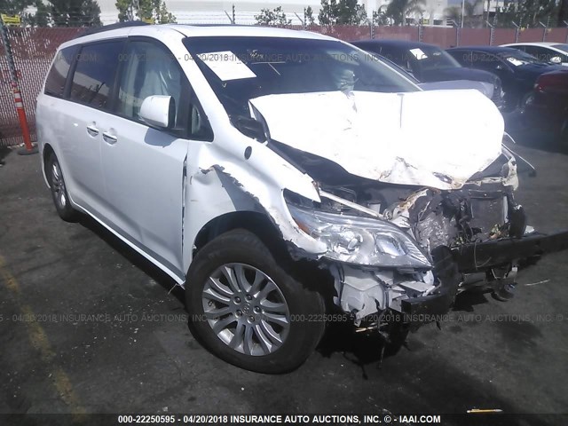 5TDYK3DC4DS385729 - 2013 TOYOTA SIENNA XLE/LIMITED WHITE photo 1