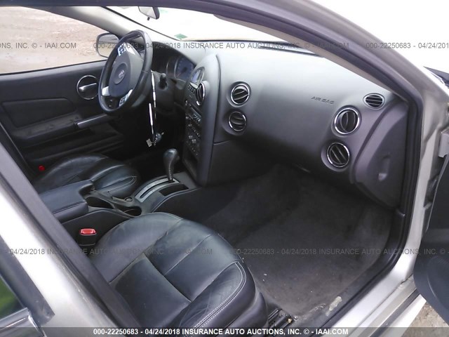 2G2WP552481145169 - 2008 PONTIAC GRAND PRIX SILVER photo 5