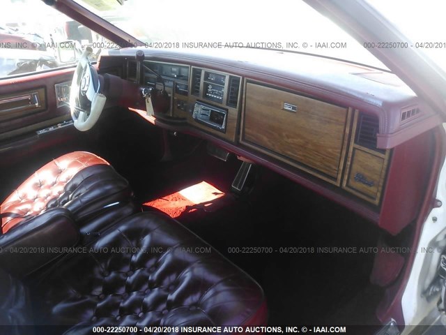 1G6AL6783EE637696 - 1984 CADILLAC ELDORADO BIARRITZ WHITE photo 5