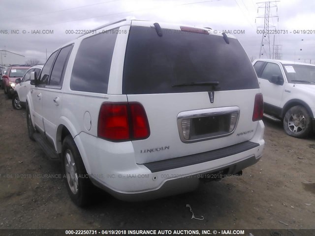 5LMFU28R73LJ34657 - 2003 LINCOLN NAVIGATOR თეთრი ფოტო 3