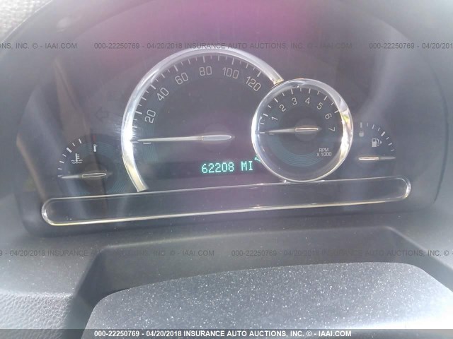 3GNBAAFW7BS586741 - 2011 CHEVROLET HHR LS SILVER photo 7