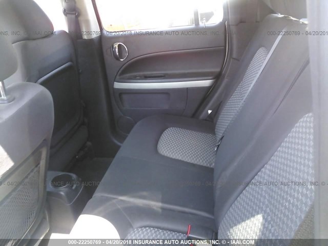 3GNBAAFW7BS586741 - 2011 CHEVROLET HHR LS SILVER photo 8