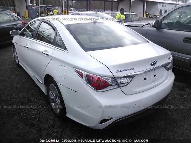 KMHEC4A46EA114040 - 2014 HYUNDAI SONATA HYBRID WHITE photo 3