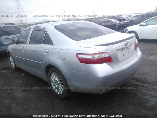 4T4BE46K29R095856 - 2009 TOYOTA CAMRY SE/LE/XLE SILVER photo 3