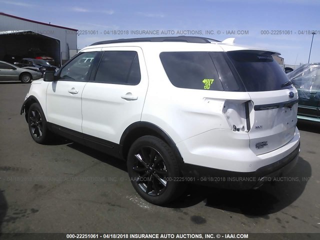 1FM5K8D87HGA59835 - 2017 FORD EXPLORER XLT WHITE photo 3