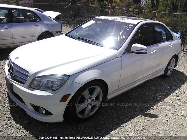 WDDGF8BB4AF447154 - 2010 MERCEDES-BENZ C 300 4MATIC WHITE photo 2