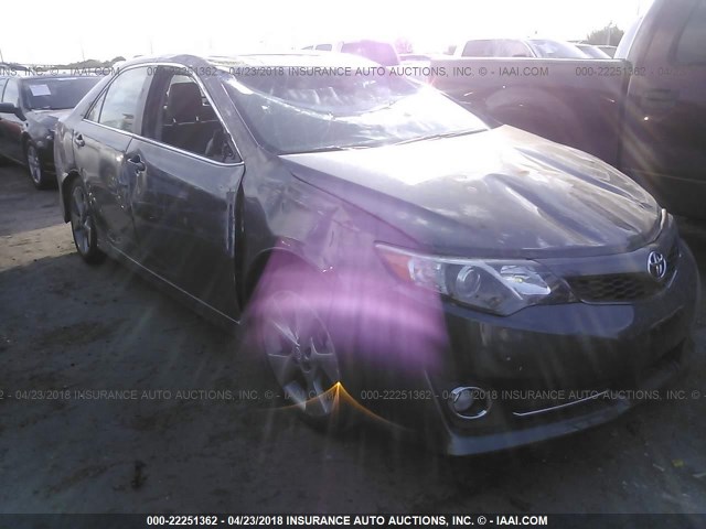 4T1BF1FK8EU773753 - 2014 TOYOTA CAMRY L/SE/LE/XLE GRAY photo 1