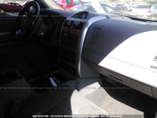 1A8HW58P19F701522 - 2009 CHRYSLER ASPEN LIMITED GRAY photo 5