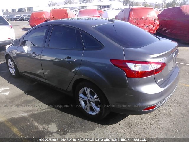 1FADP3F24DL335523 - 2013 FORD FOCUS SE GRAY photo 3