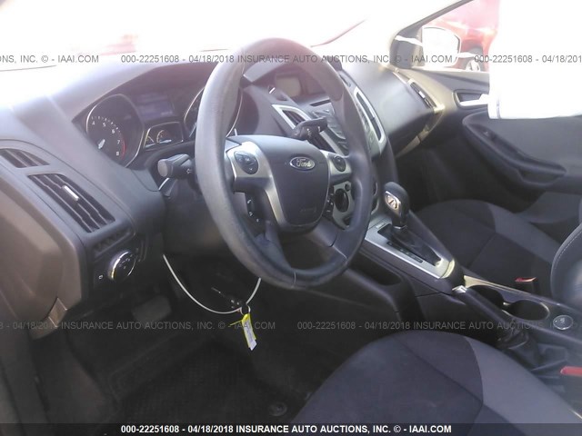 1FADP3F24DL335523 - 2013 FORD FOCUS SE GRAY photo 5