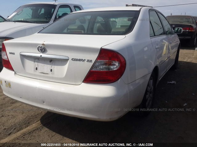 JTDBE30K420084968 - 2002 TOYOTA CAMRY LE/XLE/SE 白色 照片 4