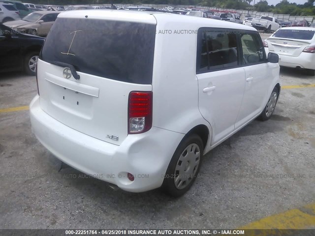 JTLZE4FE5B1127721 - 2011 TOYOTA SCION XB WHITE photo 4