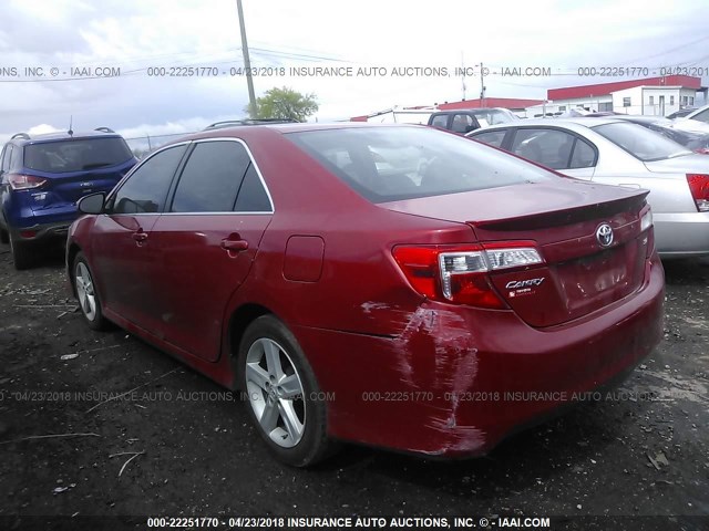 4T1BF1FK9DU662708 - 2013 TOYOTA CAMRY L/SE/LE/XLE 红色 照片 3