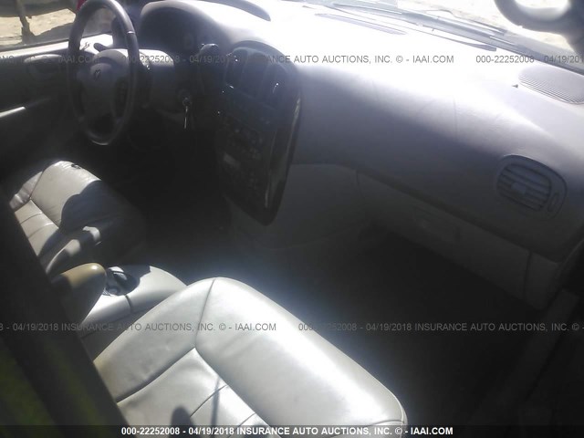 2B8GT54LX1R142754 - 2001 DODGE GRAND CARAVAN ES GOLD photo 5