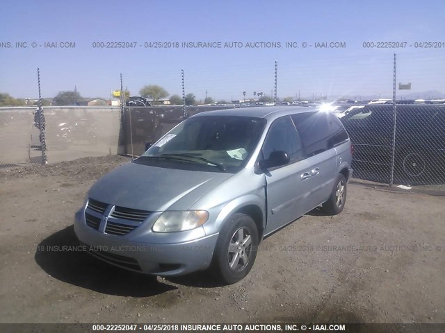 1D4GP45R55B262054 - 2005 DODGE CARAVAN SXT SILVER photo 2