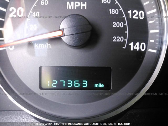 1J8HG48K96C204193 - 2006 JEEP COMMANDER RED photo 7