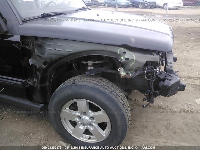 1J8HG48K16C233378 - 2006 JEEP COMMANDER 黑色 照片 6