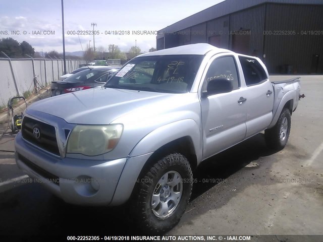 5TELU42N25Z130144 - 2005 TOYOTA TACOMA DOUBLE CAB 银色 照片 2