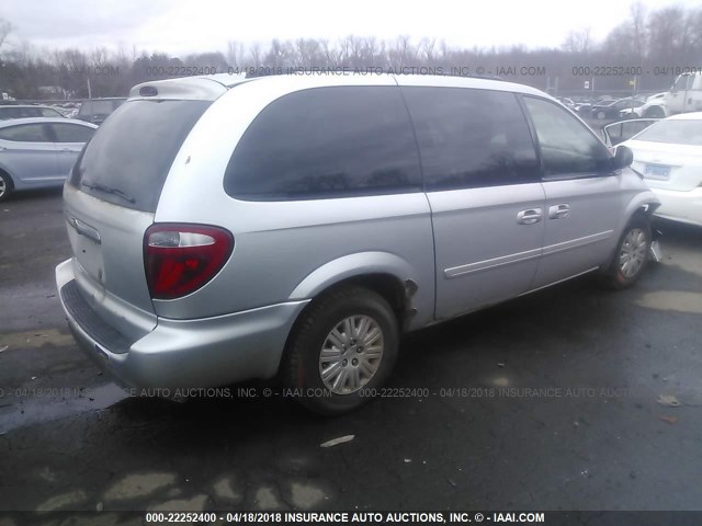 2C4GP44RX5R597178 - 2005 CHRYSLER TOWN & COUNTRY LX SILVER photo 4