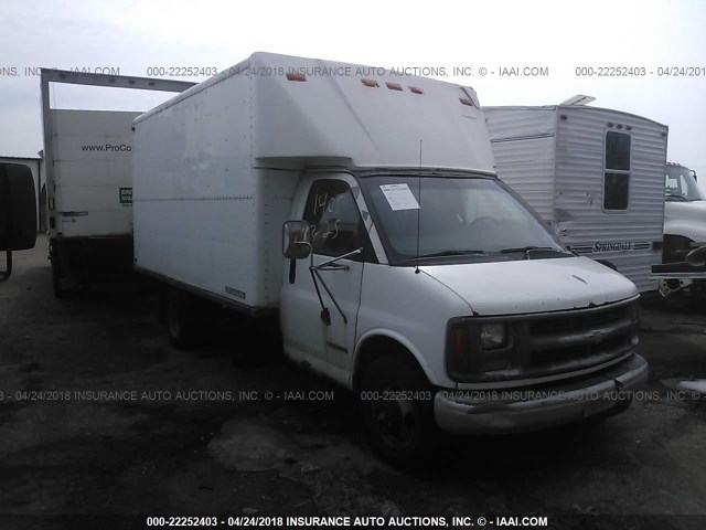 1GBJG31R8T1035676 - 1996 CHEVROLET G30 WHITE photo 1