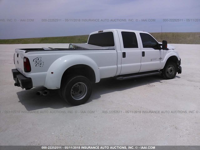 1FT8W3DT5BEB92304 - 2011 FORD F350 4X4 CREWCAB SUPER DUTY WHITE photo 4