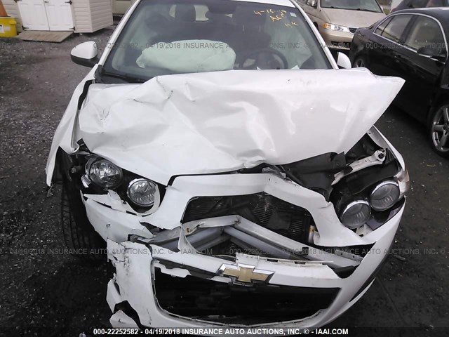 1G1JA6SH5C4140929 - 2012 CHEVROLET SONIC LS 白色 照片 6