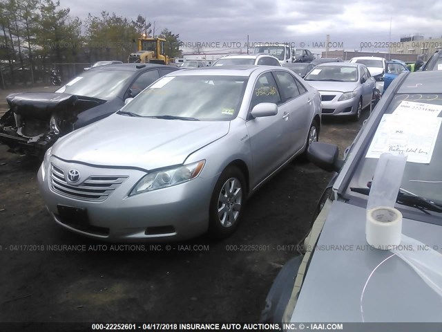 4T1BB46K79U109267 - 2009 TOYOTA CAMRY HYBRID SILVER photo 2